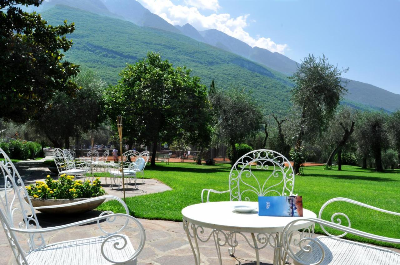 Club Hotel Olivi - Tennis Center Malcesine Zewnętrze zdjęcie
