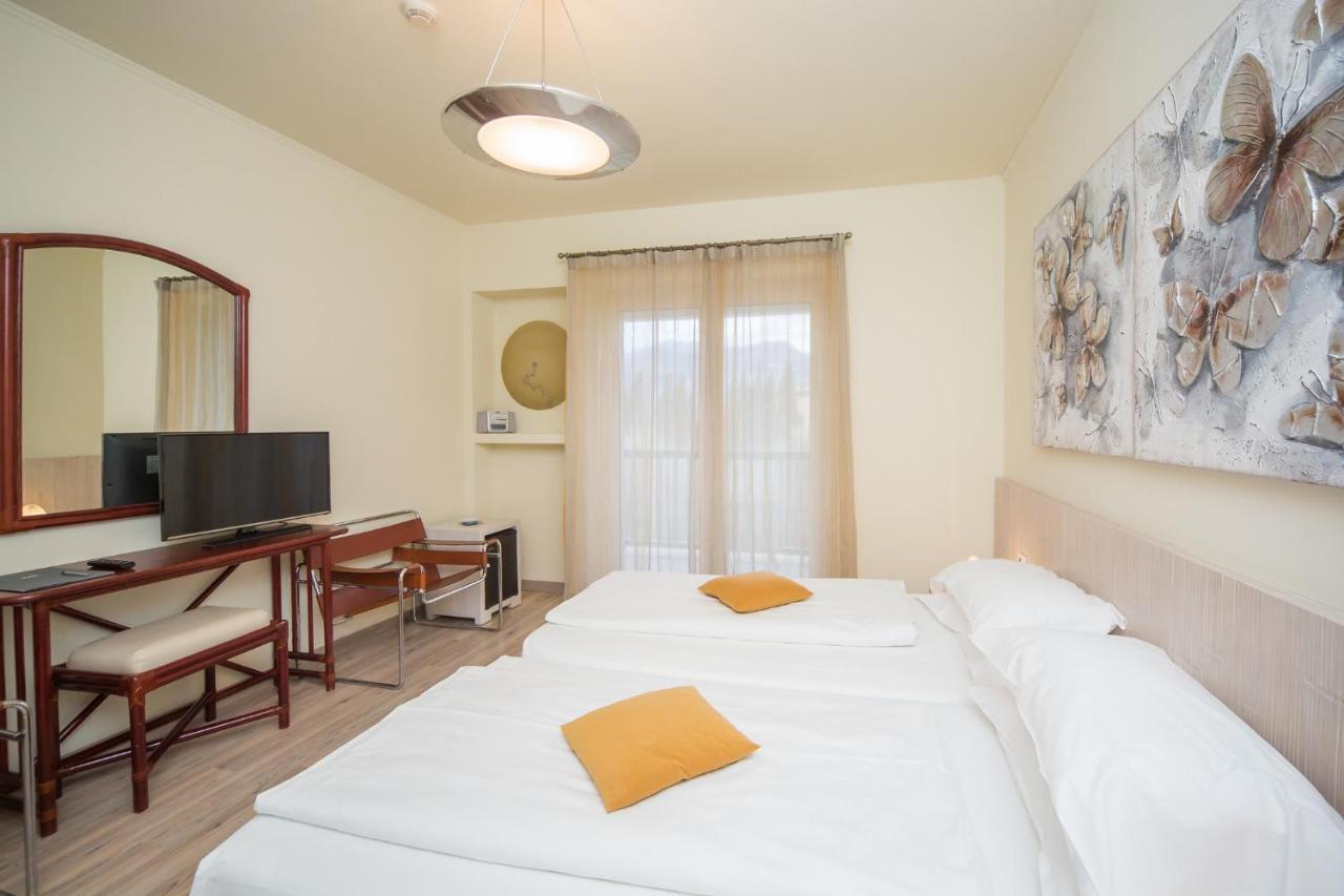 Club Hotel Olivi - Tennis Center Malcesine Zewnętrze zdjęcie