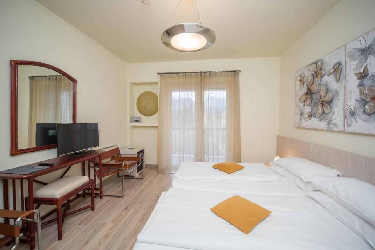 Club Hotel Olivi - Tennis Center Malcesine Zewnętrze zdjęcie