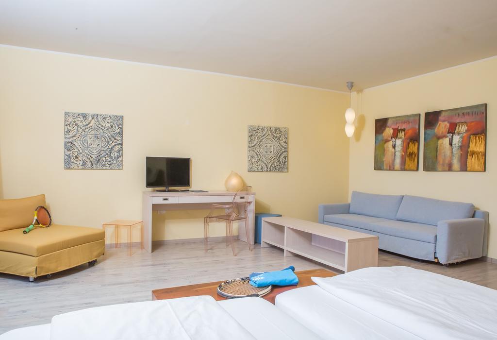 Club Hotel Olivi - Tennis Center Malcesine Zewnętrze zdjęcie