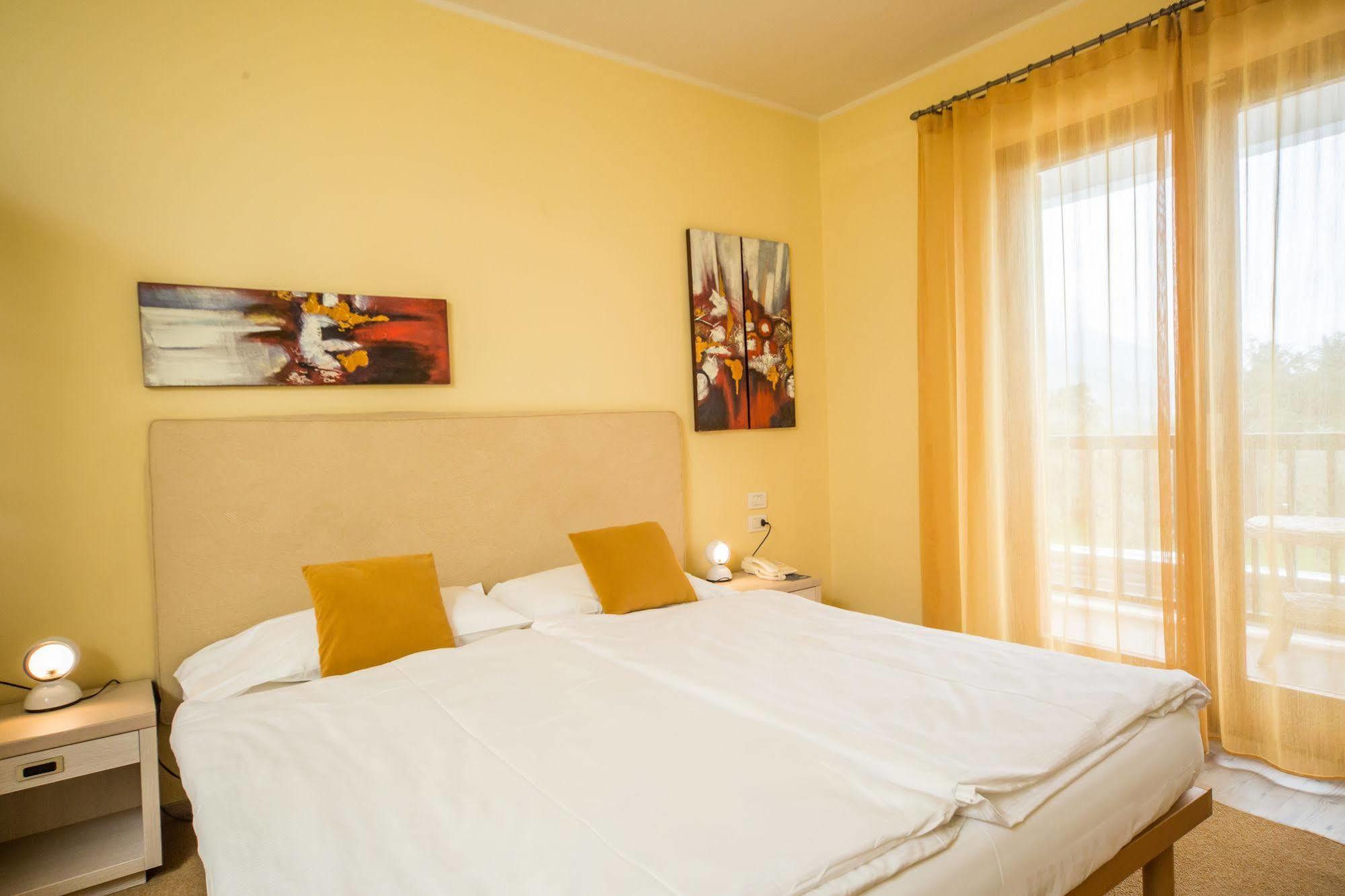 Club Hotel Olivi - Tennis Center Malcesine Zewnętrze zdjęcie