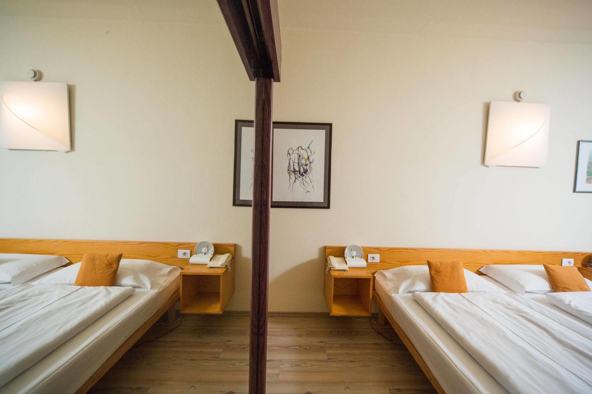 Club Hotel Olivi - Tennis Center Malcesine Zewnętrze zdjęcie